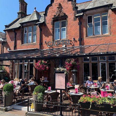 The Hideout Apartment Lytham St Annes Bagian luar foto