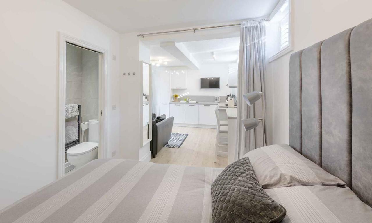 The Hideout Apartment Lytham St Annes Bagian luar foto